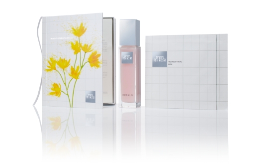 THE GINZA HOLIDAY COLLECTION HYBRID GEL OIL COFFRET